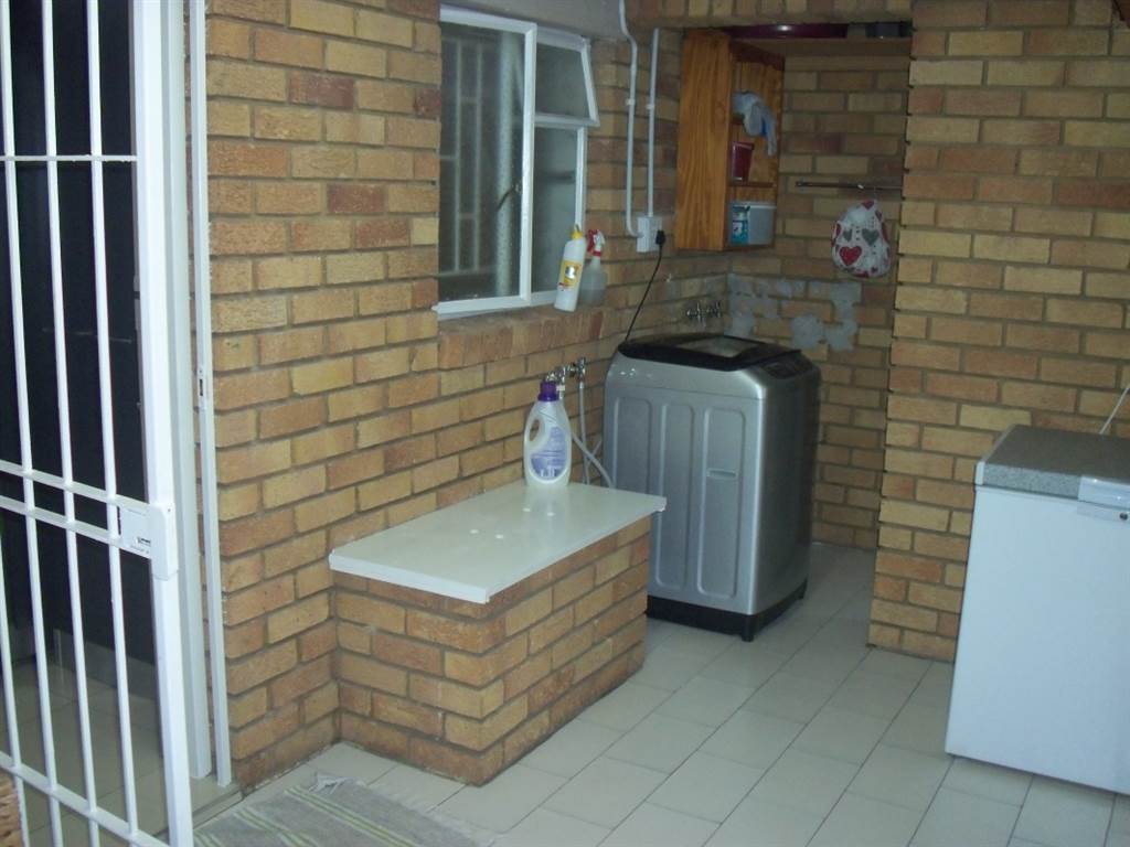 4 Bed Townhouse in Middelburg photo number 16