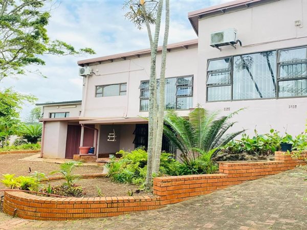 6 Bed House in Fairview