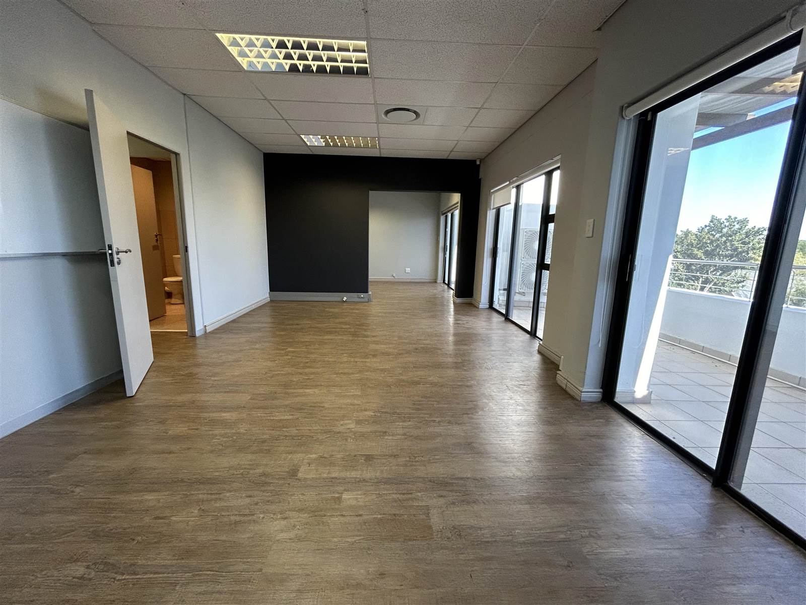 230  m² Commercial space in Mostertsdrift photo number 10