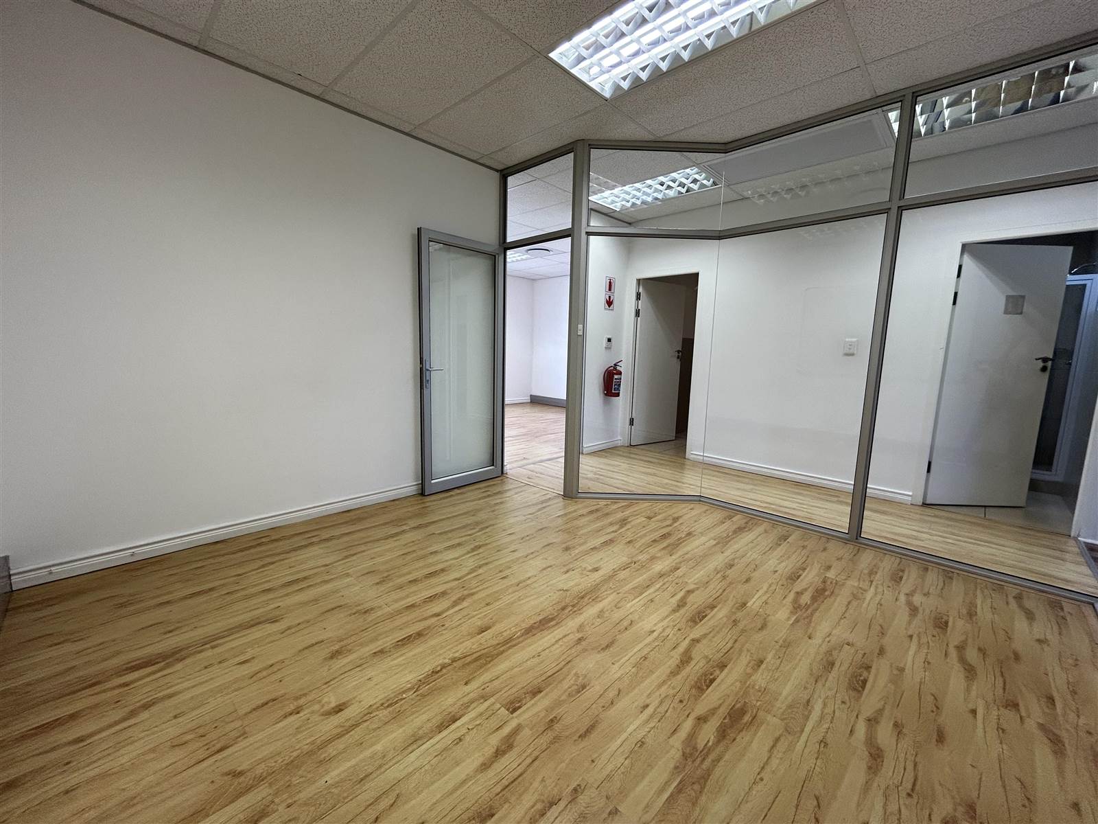 230  m² Commercial space in Mostertsdrift photo number 13