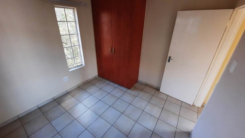 3 Bed Townhouse in Lydenburg photo number 21