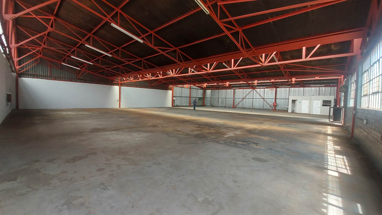 1500  m² Industrial space in Alrode photo number 2