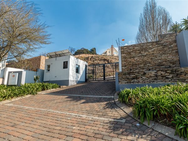 701 m² Land 701 m² Land