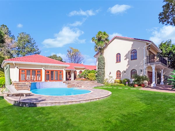 4 Bedroom House 4 Bedroom House