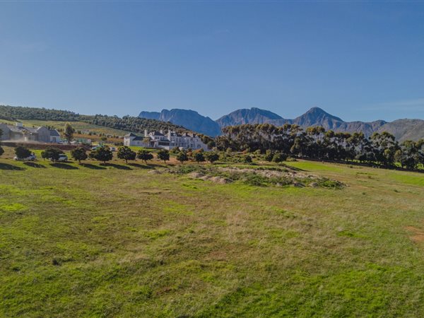 7 237 m² Land