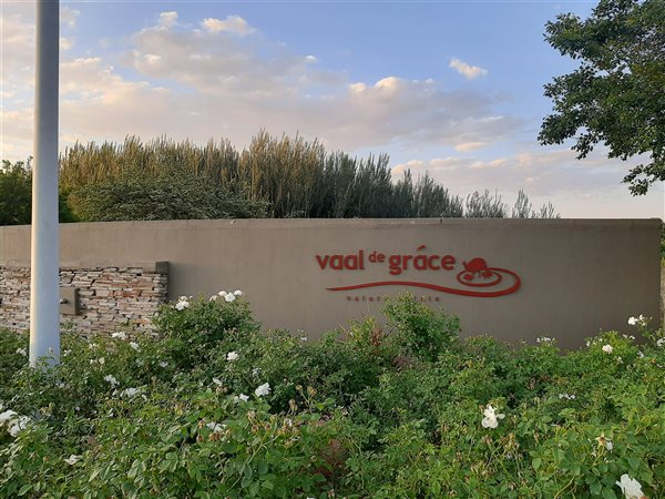 660 m² Land available in Vaal de Grace Golf Estate