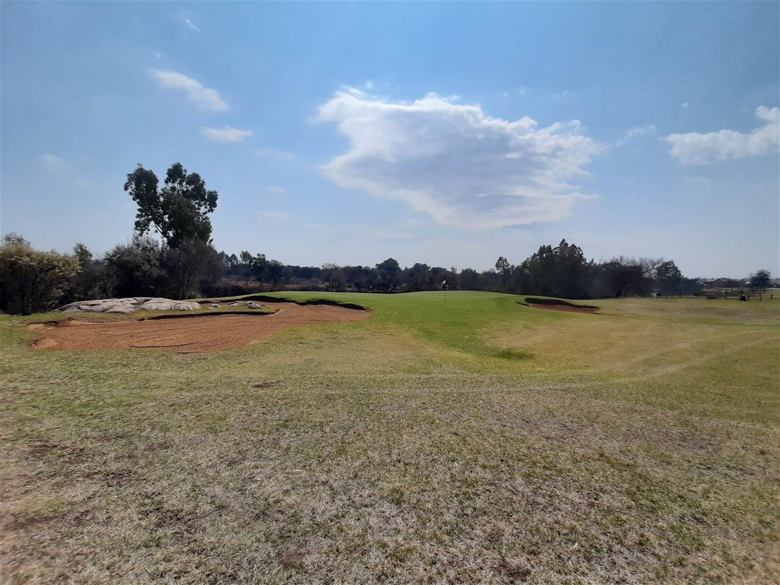 660 m² Land available in Vaal de Grace Golf Estate photo number 5