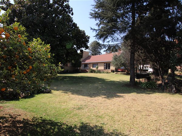 2961 m² Land available in Bedfordview