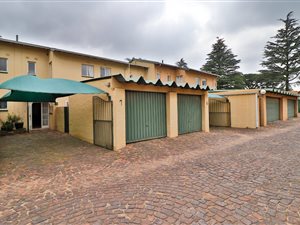3 Bed Townhouse in Aston Manor