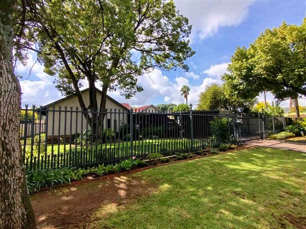 3 Bedroom House 3 Bedroom House