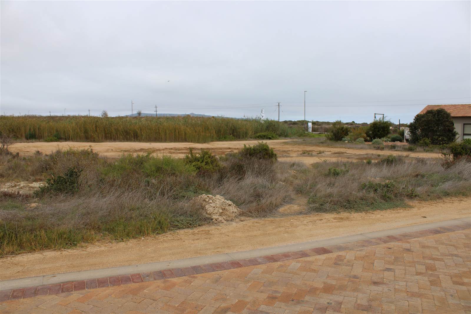 802 m² Land available in Langebaan Country Estate photo number 2