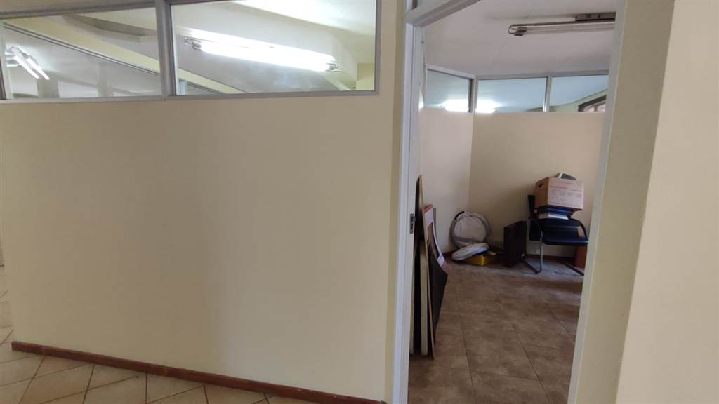 310  m² Commercial space in Modderfontein photo number 17