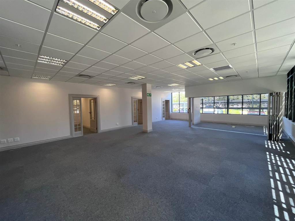 339  m² Commercial space in Stellenbosch Central photo number 9