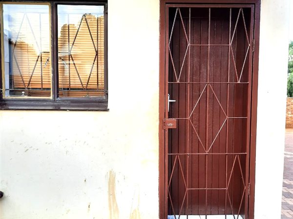 3 Bedroom House 3 Bedroom House