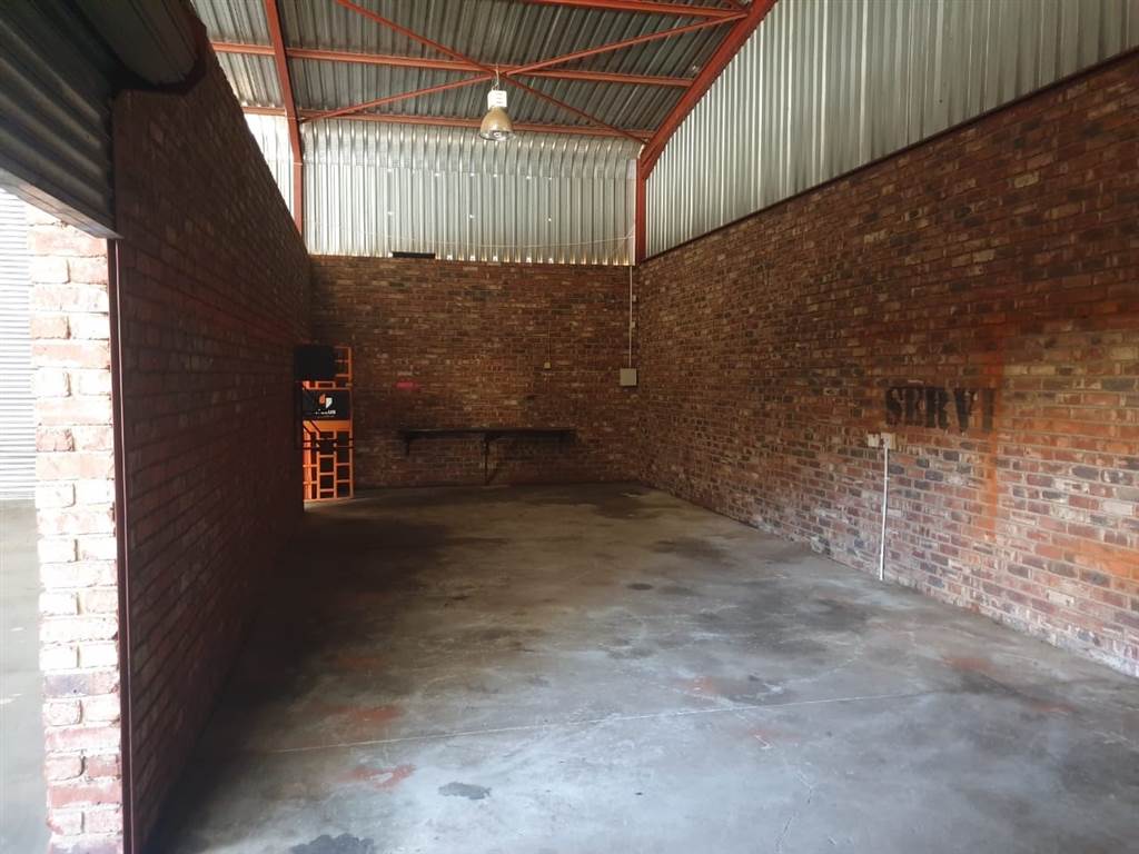 Commercial space in Klerksdorp photo number 10