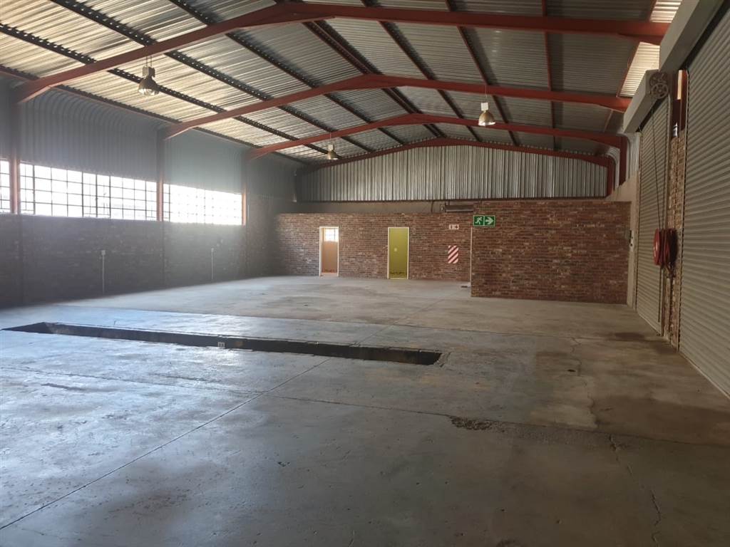Commercial space in Klerksdorp photo number 11