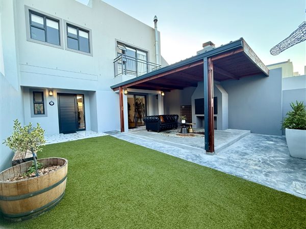 3 Bedroom House 3 Bedroom House