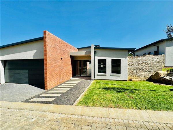 3 Bedroom Townhouse 3 Bedroom Townhouse