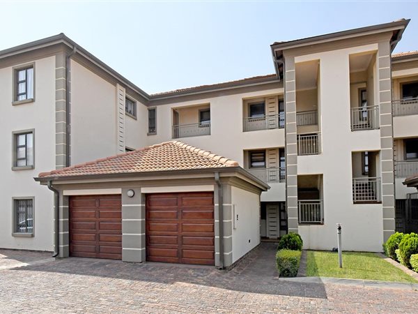 2 Bedroom Townhouse 2 Bedroom Townhouse