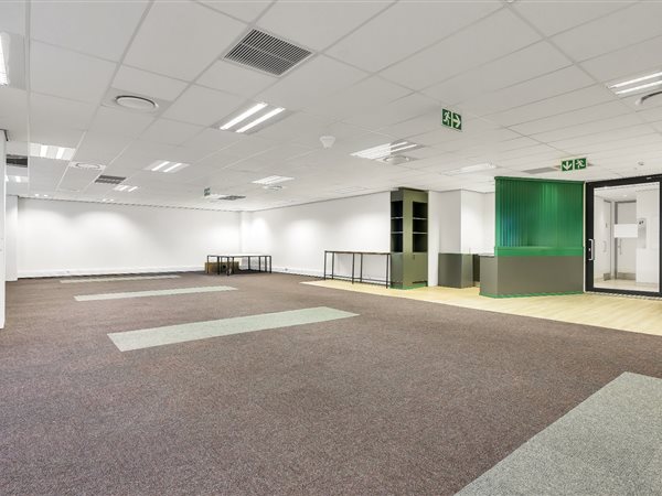 182  m² Office Space in Sandown