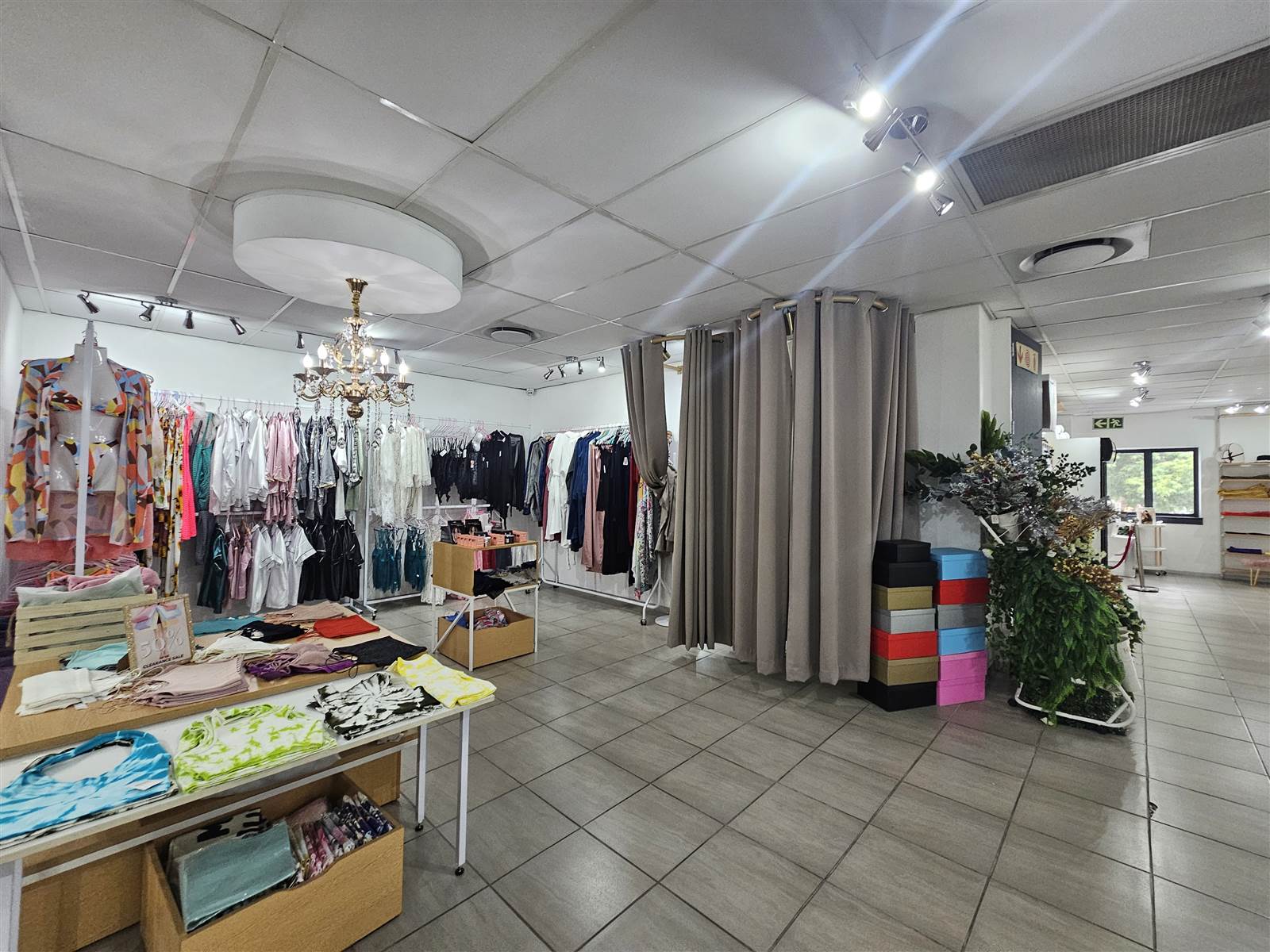 599  m² Retail Space in Fourways photo number 2