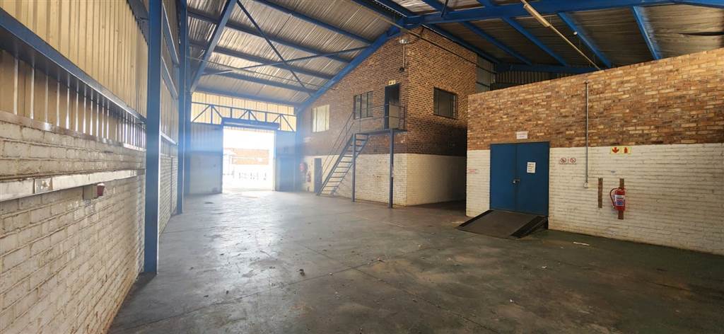2581  m² Industrial space in Isando photo number 5