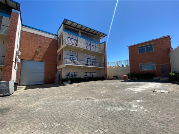 720  m² Industrial space