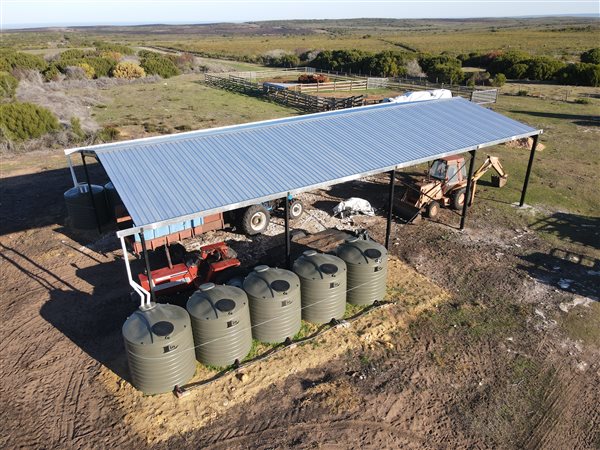322.6 ha Farm 322.6 ha Farm
