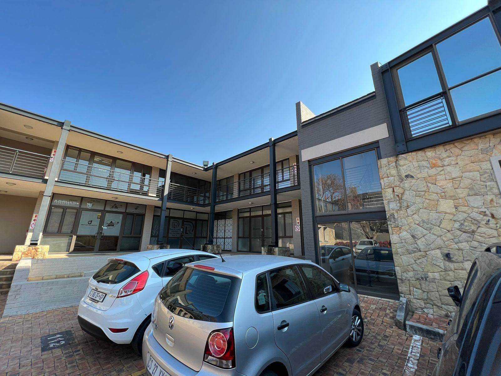 467  m² Commercial space in Rivonia photo number 1
