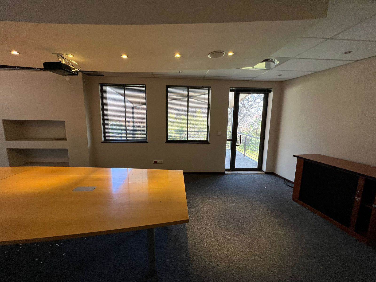 467  m² Commercial space in Rivonia photo number 14