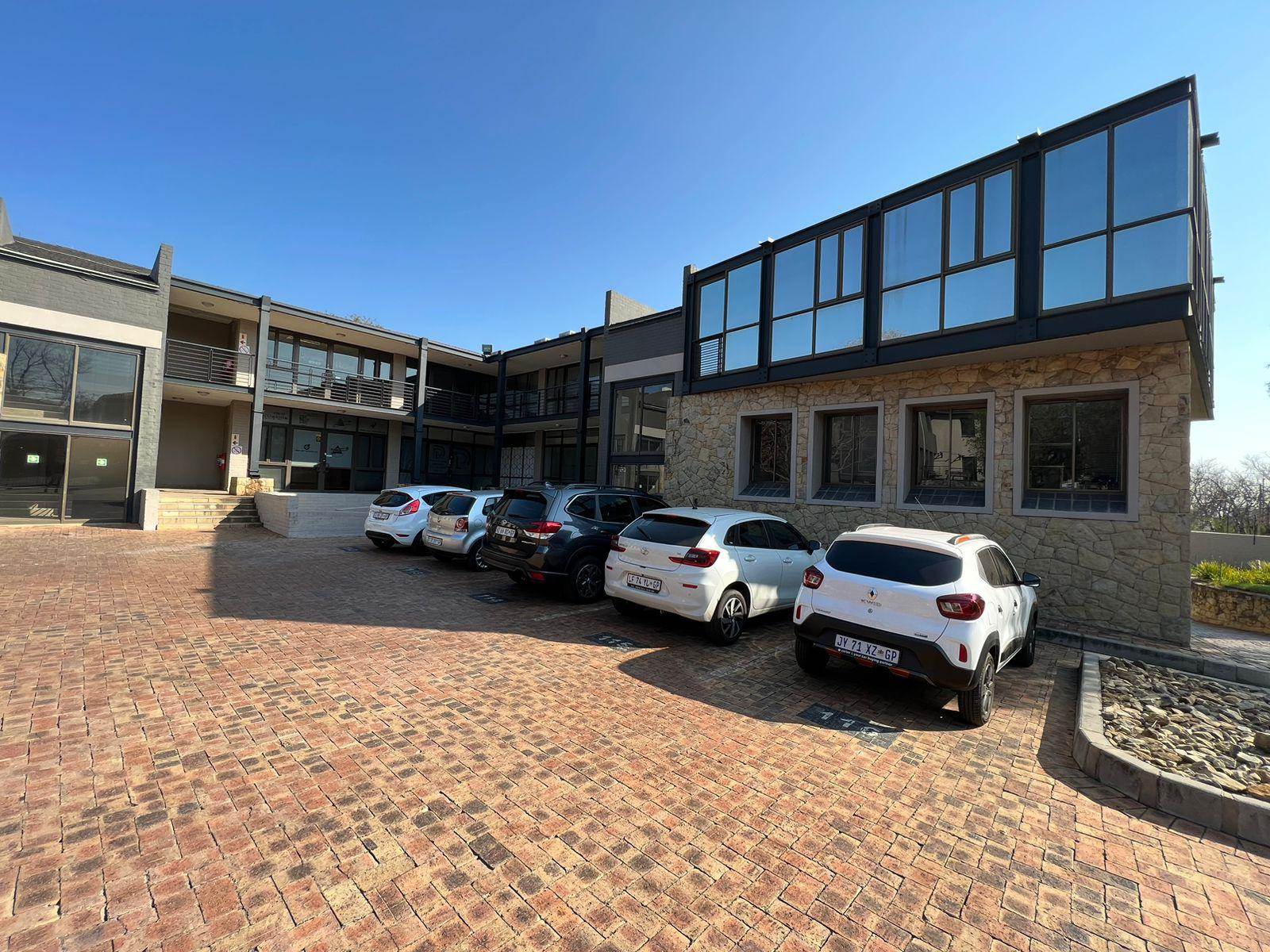 467  m² Commercial space in Rivonia photo number 2