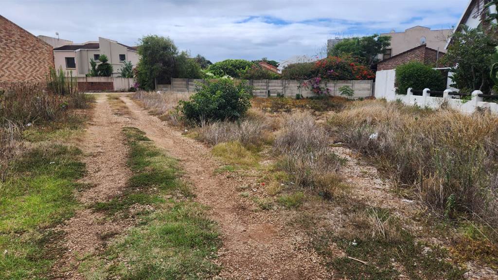 856 m² Land available in Jeffreys Bay photo number 4