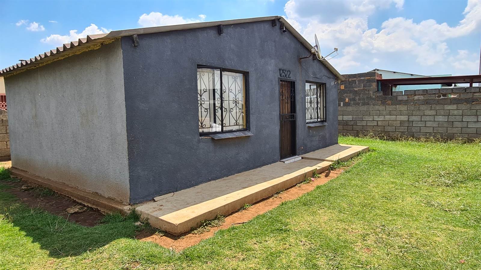 2 Bed House in Kwa Thema photo number 5