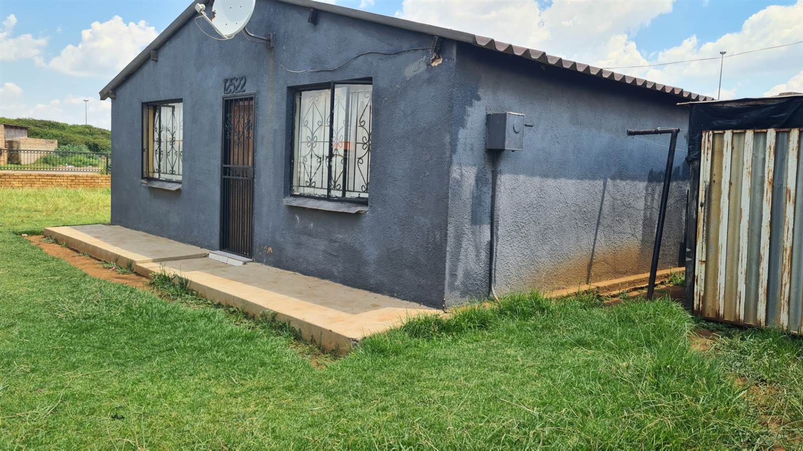 2 Bed House in Kwa Thema photo number 3