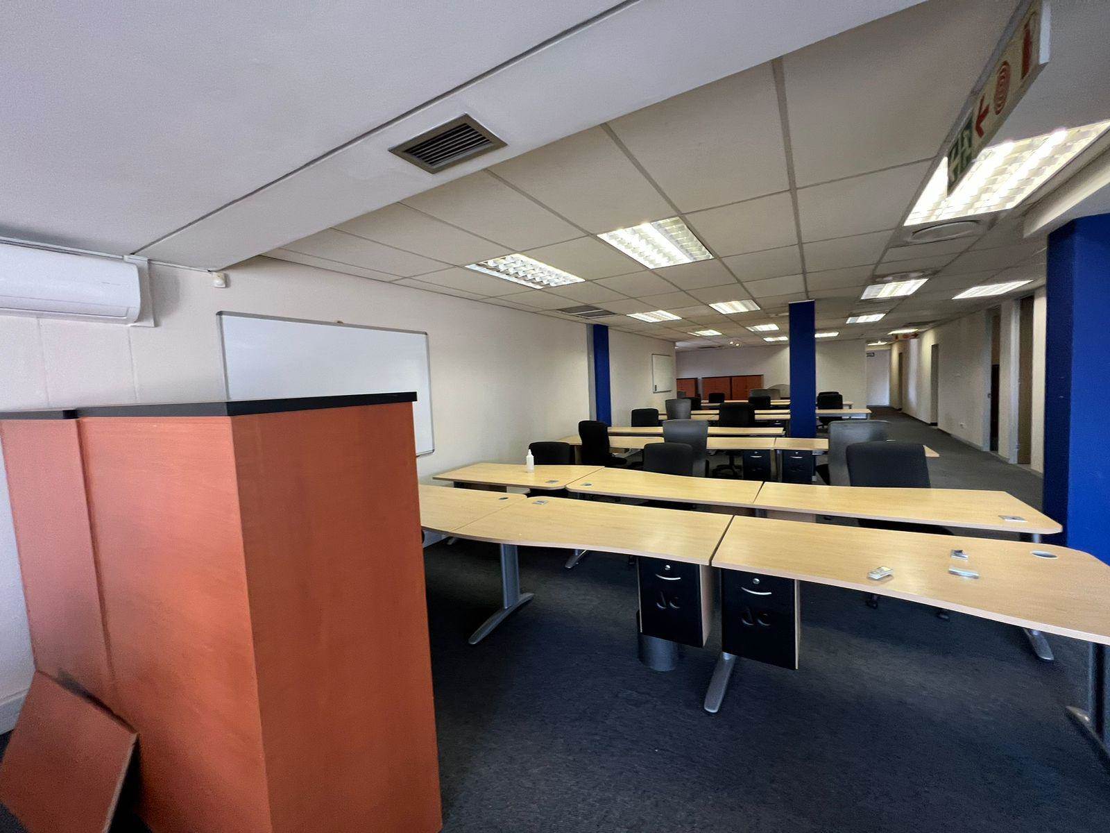 229  m² Commercial space in Rivonia photo number 23