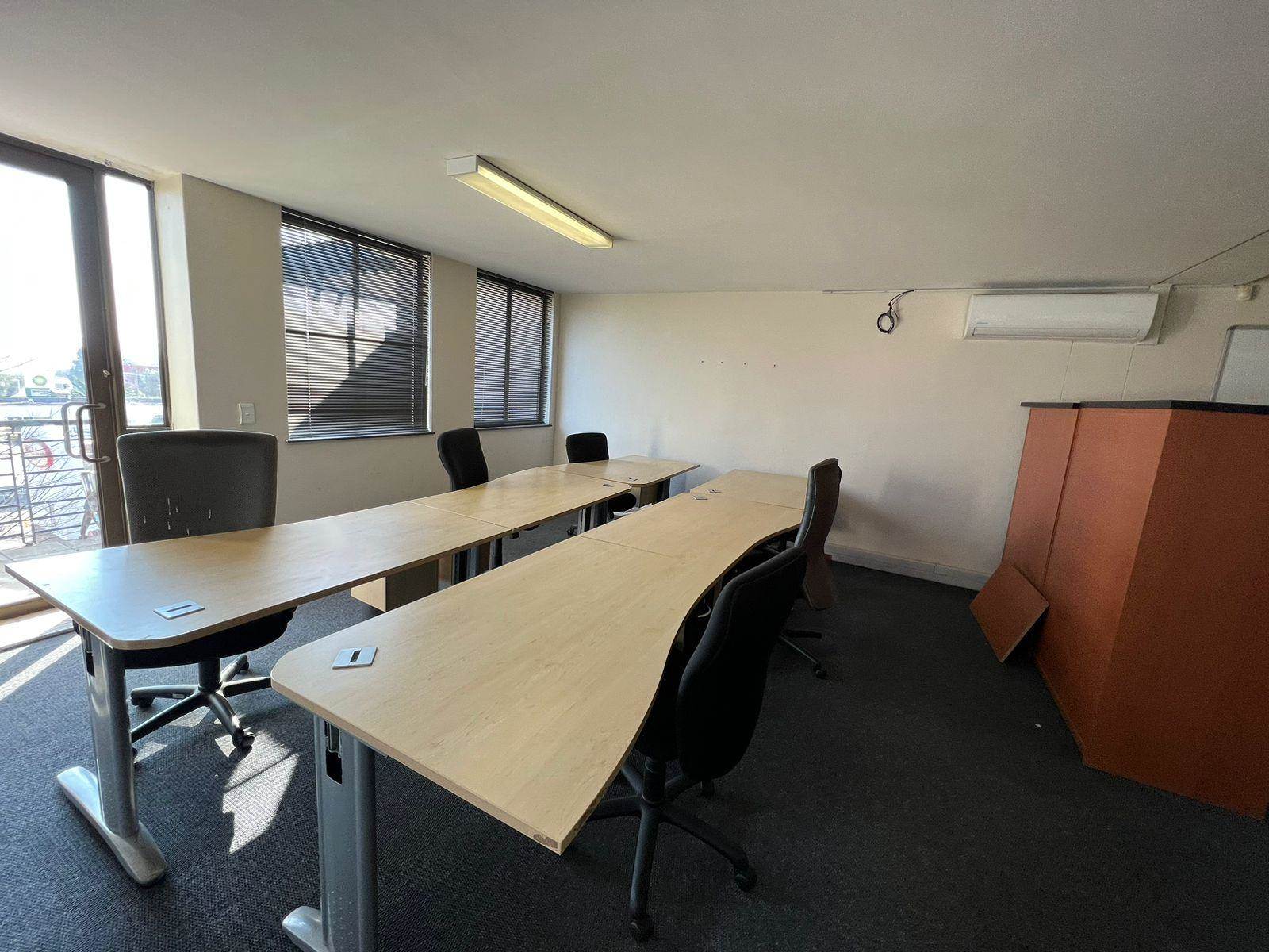 229  m² Commercial space in Rivonia photo number 19