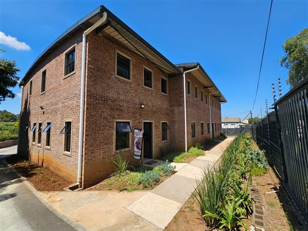 70  m² Commercial space in Howick