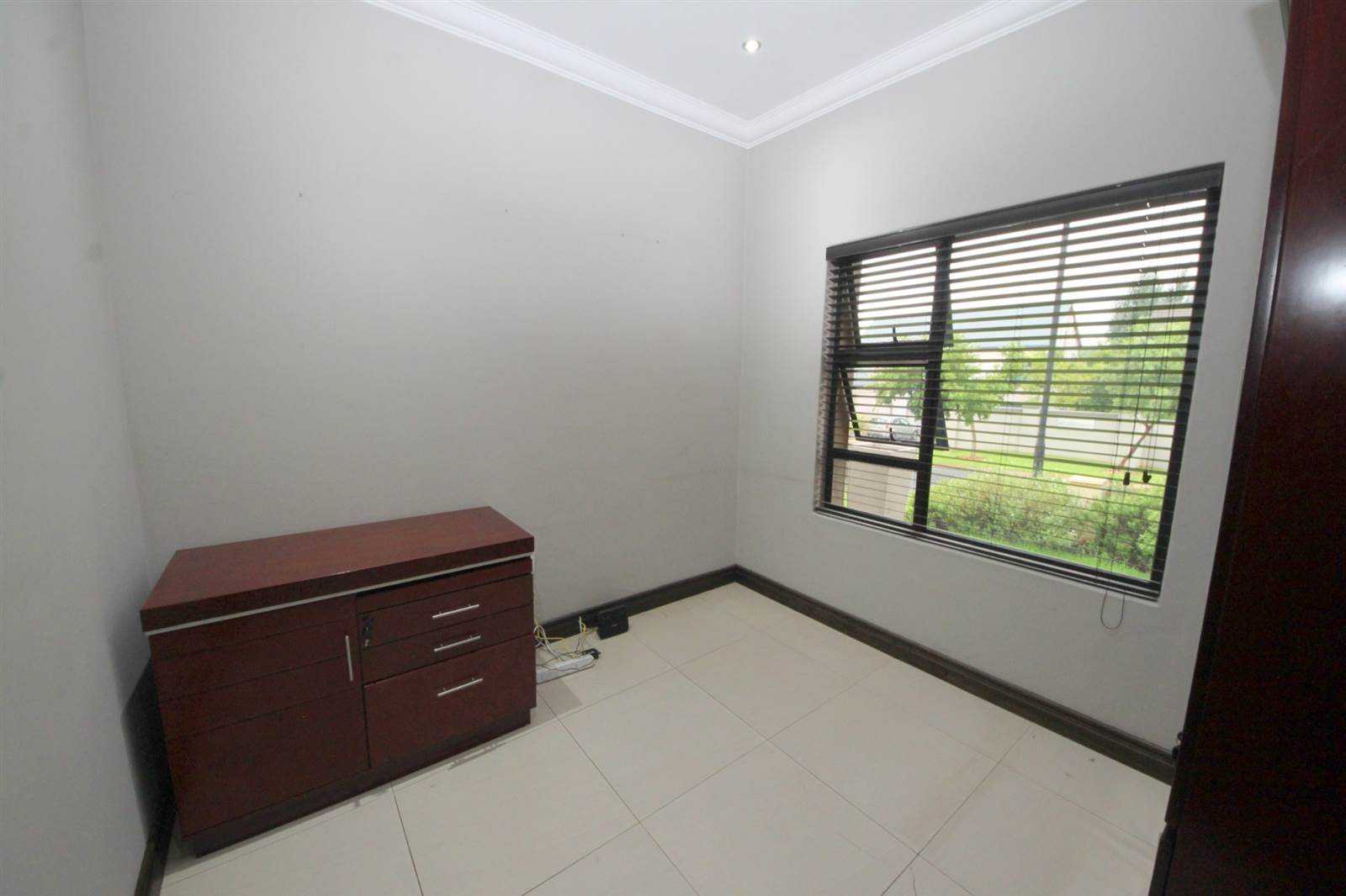 3 Bed House in Midstream Ridge Estate photo number 4