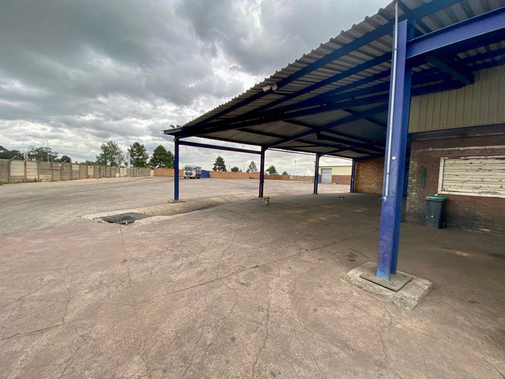 1578  m² Commercial space in Witbank Central photo number 27