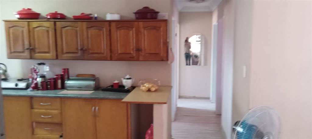 3 Bed House in Clarina photo number 4