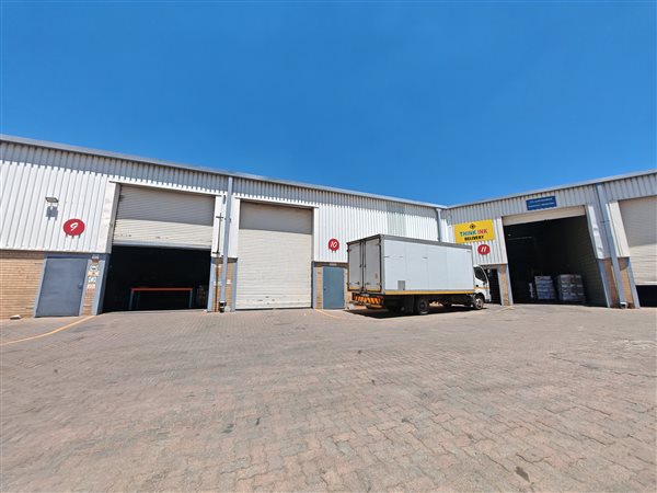 1 064  m² Industrial space