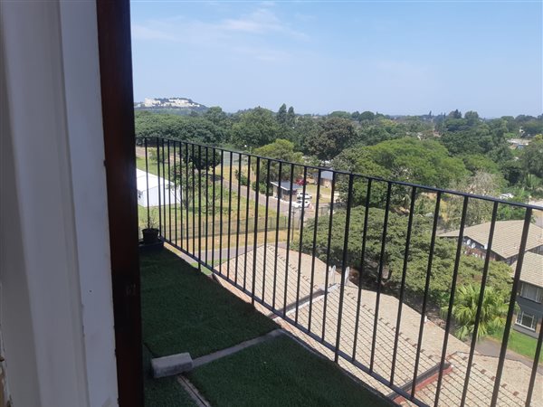 2 Bed Apartment in Pinetown Central