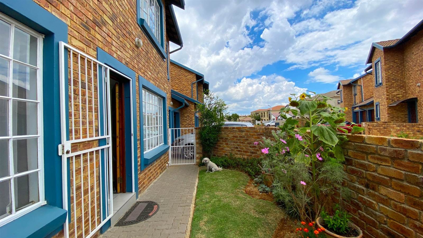 3 Bed Townhouse in Greenstone Hill photo number 3