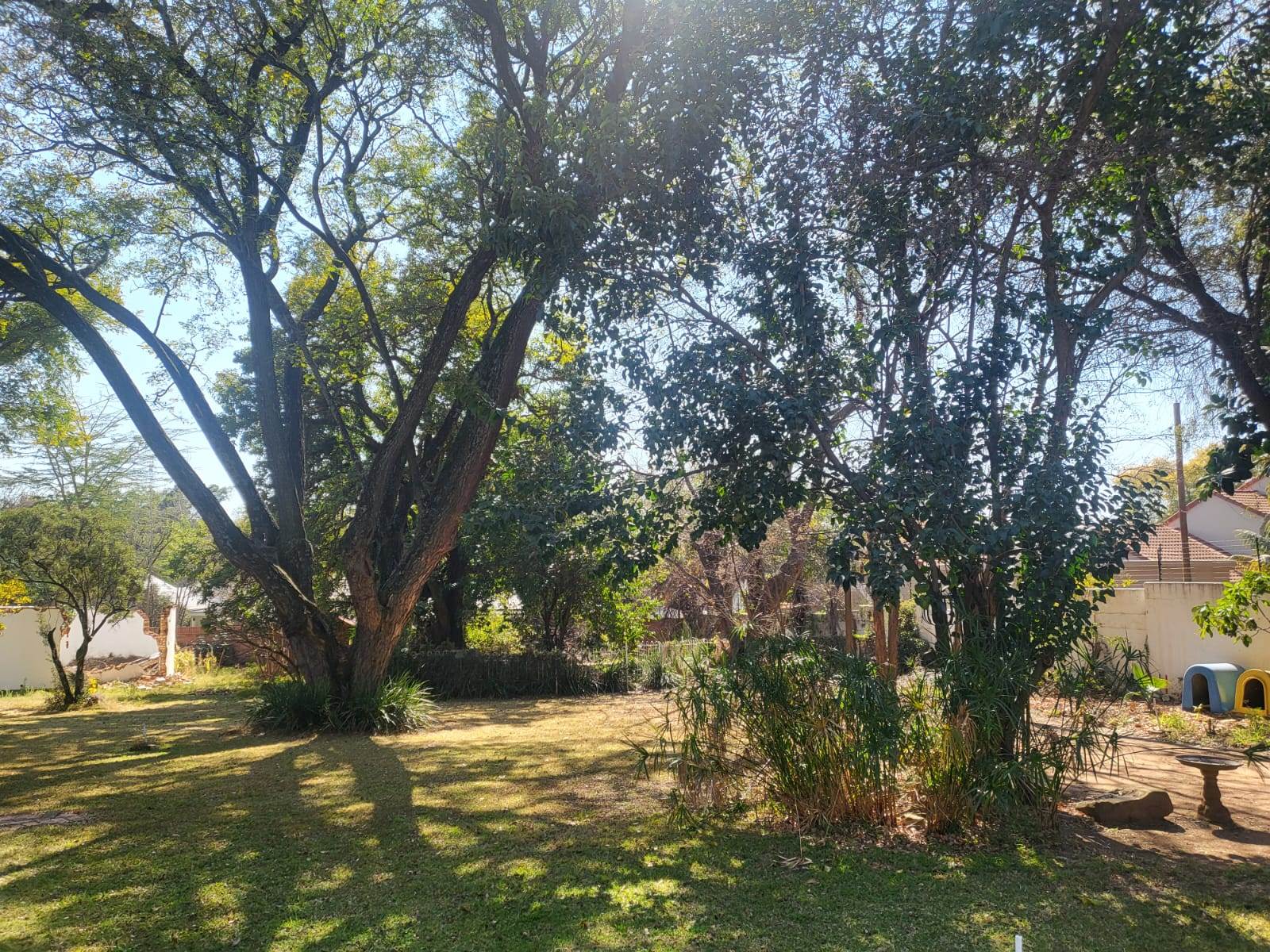 1100 m² Land available in Waterkloof photo number 2
