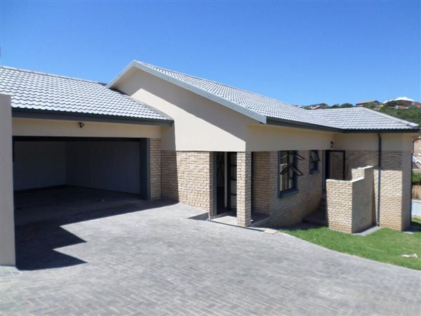 3 Bed Townhouse in Great Brak River