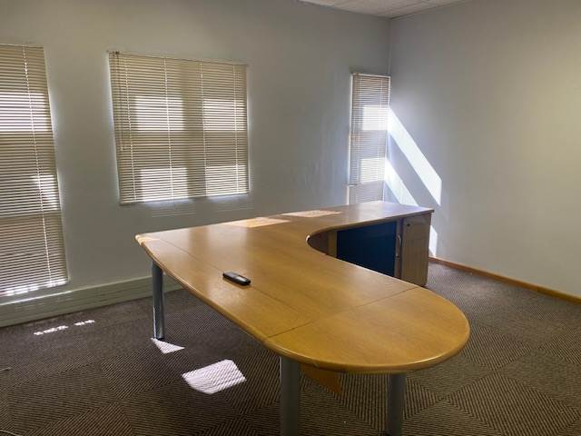 240  m² Office Space in Paarl Central East photo number 9