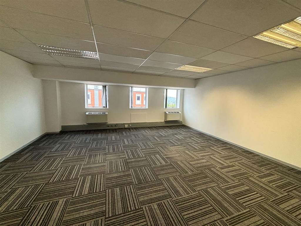 528  m² Commercial space in Rosebank photo number 20
