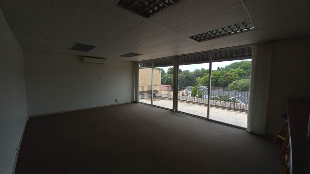 207  m² Commercial space in Lynnwood Glen photo number 15