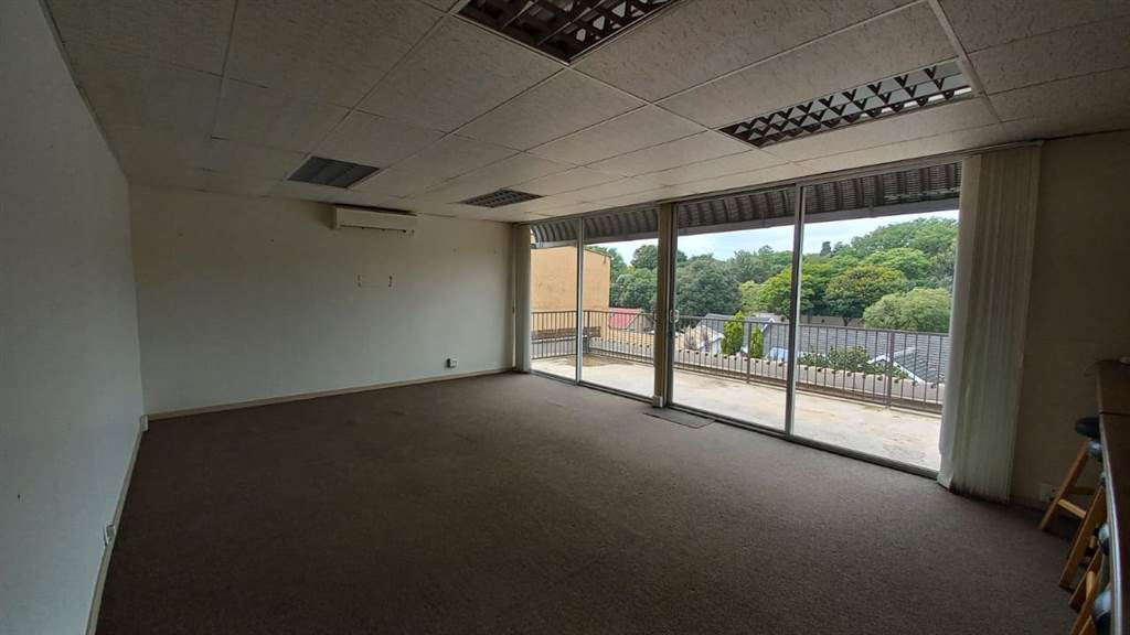 207  m² Commercial space in Lynnwood Glen photo number 13