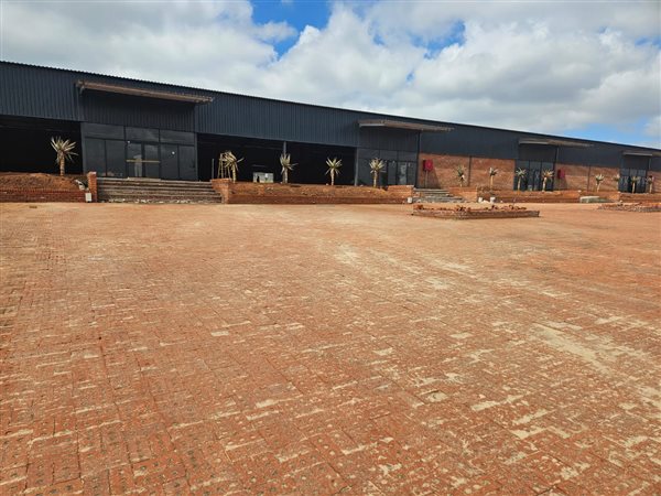 2 500 m² Industrial space 2 500 m² Industrial space